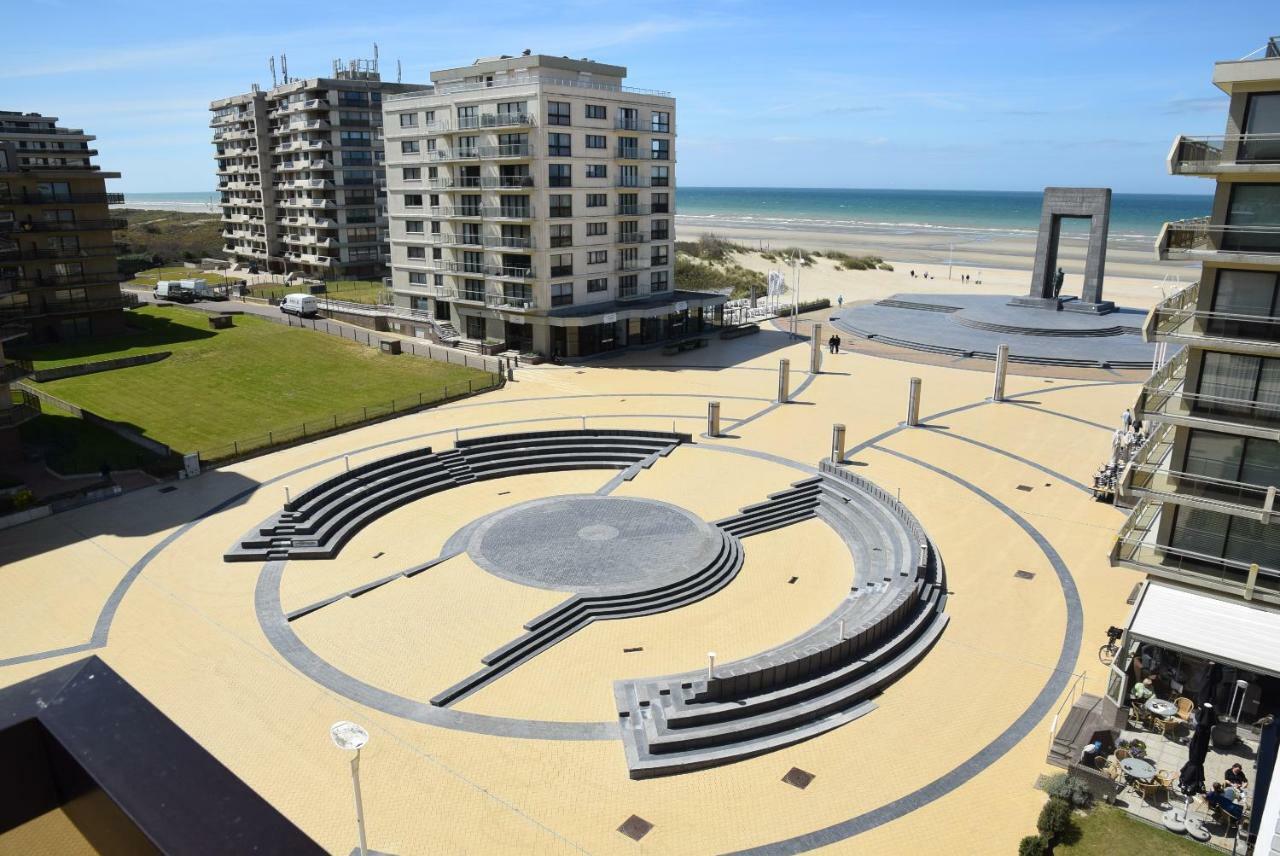 Plaza Apartment De Panne Bagian luar foto