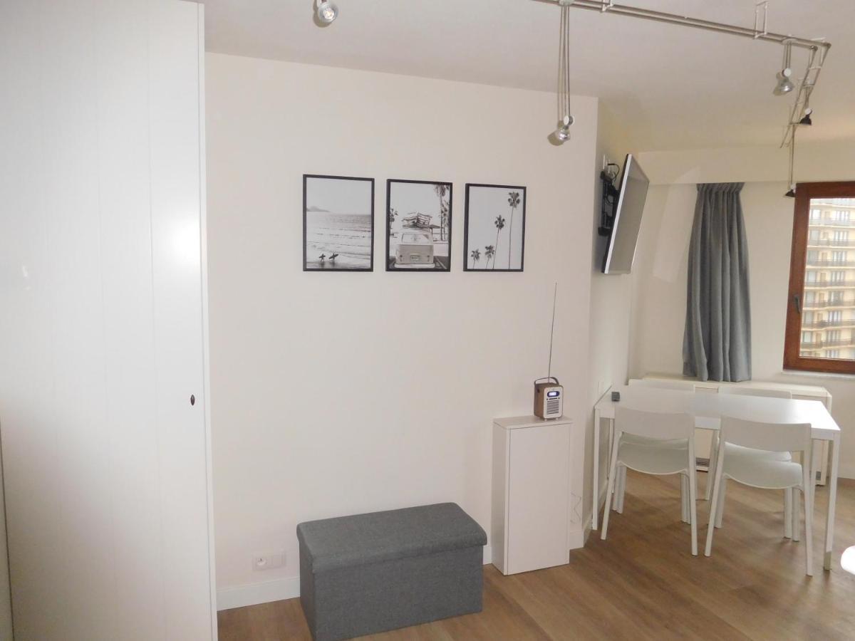 Plaza Apartment De Panne Bagian luar foto